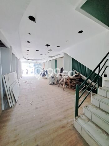 LOKASI STRATEGIS! Komersial Disewakan Kawasan Pelajar Pejuang, Luas 225m², Area Bisnis LOKASI STRATEGIS! Komersial Disewakan Kawasan Pelajar Pejuang, Luas 225m², Area Bisnis