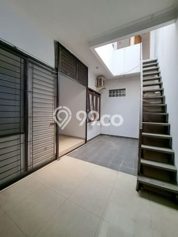 Dijual Rumah Premium dengan Fasilitas Sekitar Komplit di Batununggal, Bandung Dijual Rumah Premium dengan Fasilitas Sekitar Komplit di Batununggal, Bandung