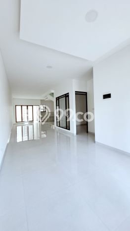 Lokasi terbaik! Rumah siap pakai disewakan di Batununggal LB 236m2 Lokasi terbaik! Rumah siap pakai disewakan di Batununggal LB 236m2