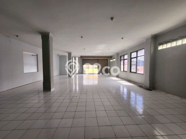 Unit Komersial Disewakan di Bandung Kawasan Strategis Harga Kompetitif Unit Komersial Disewakan di Bandung Kawasan Strategis Harga Kompetitif