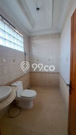Rumah Cantik Siap Huni Di Batununggal Luas 360m2 Lokasi Strategis Rumah Cantik Siap Huni Di Batununggal Luas 360m2 Lokasi Strategis