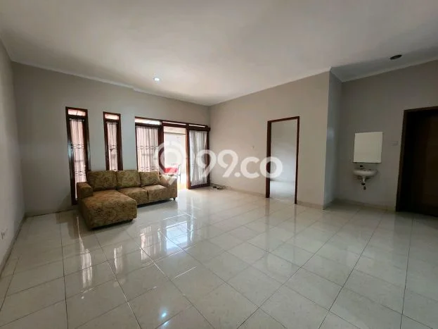 Disewakan Rumah Murah di Geger Kalong Bandung dengan 2 Kamar Tidur Disewakan Rumah Murah di Geger Kalong Bandung dengan 2 Kamar Tidur
