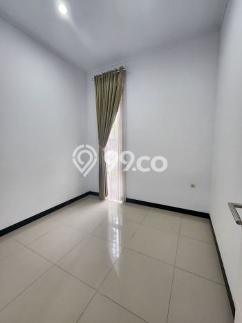 Disewakan Rumah Harga Terjangkau di Taman Kopo Indah Bandung Punya 3 Kamar Tidur Disewakan Rumah Harga Terjangkau di Taman Kopo Indah Bandung Punya 3 Kamar Tidur