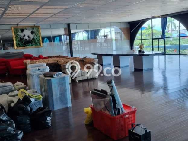 Area Ramai! Gudang Dijual di Cengkareng untuk Bisnis Luas Bangunan 8000m2 Area Ramai! Gudang Dijual di Cengkareng untuk Bisnis Luas Bangunan 8000m2