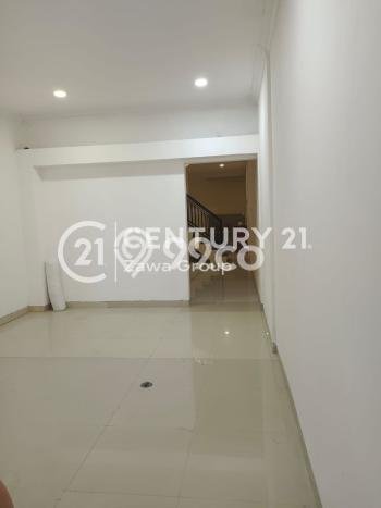 Ruko Dijual di Jakarta Barat LT 68m2 & LB 130m2 Lokasi Terbaik! Ruko Dijual di Jakarta Barat LT 68m2 & LB 130m2 Lokasi Terbaik!