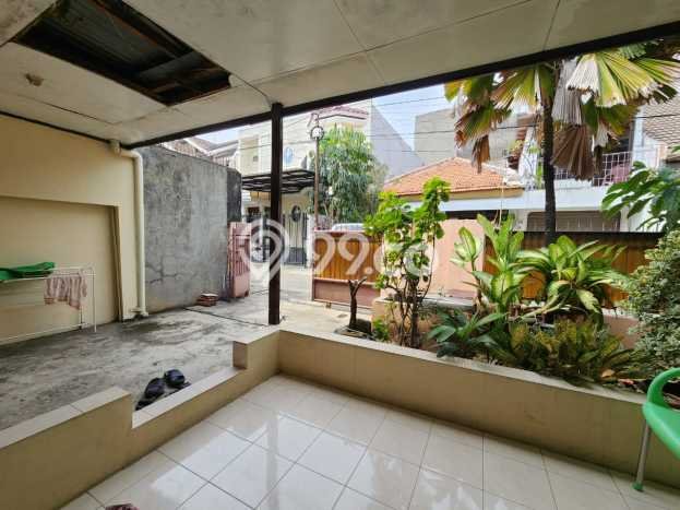Dijual Rumah Luas Elegan Dengan View Eksklusif di Tomang, Jakarta Barat Dijual Rumah Luas Elegan Dengan View Eksklusif di Tomang, Jakarta Barat