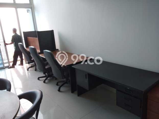 Dijual! Kantor di Central Park Jakarta Barat LT 102m2 / LB 102m2 Kawasan Strategis Dijual! Kantor di Central Park Jakarta Barat LT 102m2 / LB 102m2 Kawasan Strategis