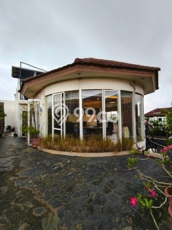 Ready to Use! Luxury House LT 432m2 Desain Modern di Slipi Ready to Use! Luxury House LT 432m2 Desain Modern di Slipi