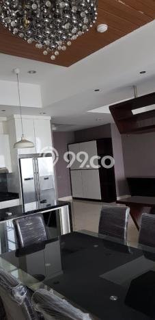 Hunian Apartemen High-Class untuk Dijual di Jakarta Selatan dengan 4 BR & 3 Kamar Mandi Hunian Apartemen High-Class untuk Dijual di Jakarta Selatan dengan 4 BR & 3 Kamar Mandi
