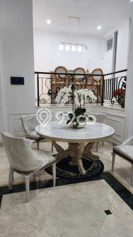 Dijual Rumah Luas Megah Dengan View Cantik di Pondok Indah, Jakarta Selatan Dijual Rumah Luas Megah Dengan View Cantik di Pondok Indah, Jakarta Selatan