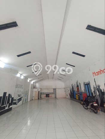Ruko disewakan lokasi strategis Klojen Malang 192m2 Ruko disewakan lokasi strategis Klojen Malang 192m2