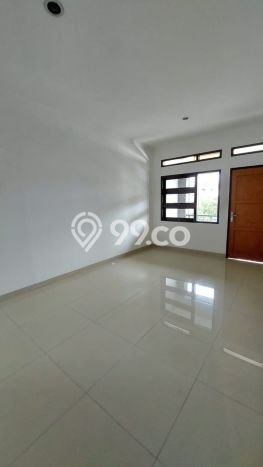 Jarang Ada! Rumah Sewa 5 Kamar Nyaman Siap Huni Turangga Jarang Ada! Rumah Sewa 5 Kamar Nyaman Siap Huni Turangga
