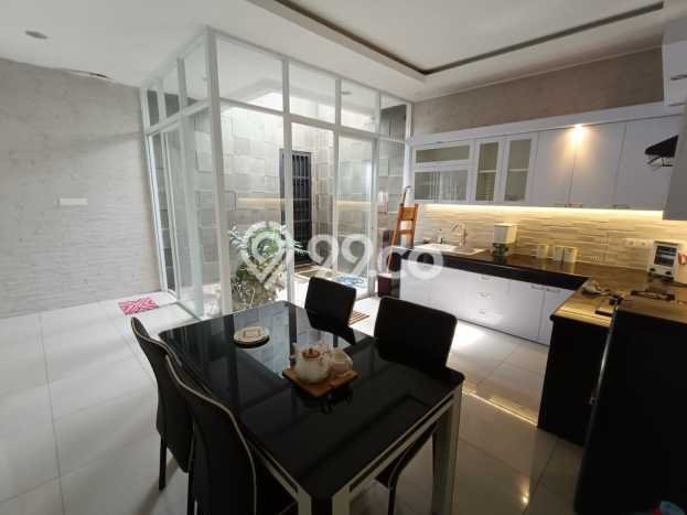For Sale! Premium House LT 135m2 Desain Elegan di Summarecon Bandung For Sale! Premium House LT 135m2 Desain Elegan di Summarecon Bandung