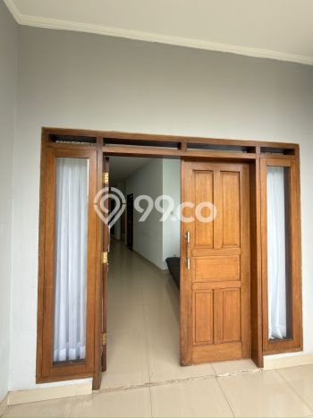 Disewakan! Rumah 4 Kamar Tidur &
3 Kamar Mandi di Sariwangi, Bandung Disewakan! Rumah 4 Kamar Tidur &
3 Kamar Mandi di Sariwangi, Bandung