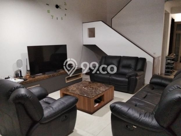 Jual Rumah Mewah Megah Dengan View Cantik di Mekar Wangi, Bandung Jual Rumah Mewah Megah Dengan View Cantik di Mekar Wangi, Bandung