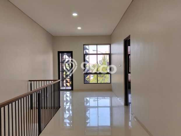 Hunian Mewah 3 KT / 3 KM untuk Sewa di Mekar Wangi, Bandung Hunian Mewah 3 KT / 3 KM untuk Sewa di Mekar Wangi, Bandung