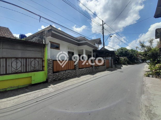 For Sale Rumah 3 Kamar Lokasi Strategis Bagus dan Strategis di Berbah For Sale Rumah 3 Kamar Lokasi Strategis Bagus dan Strategis di Berbah