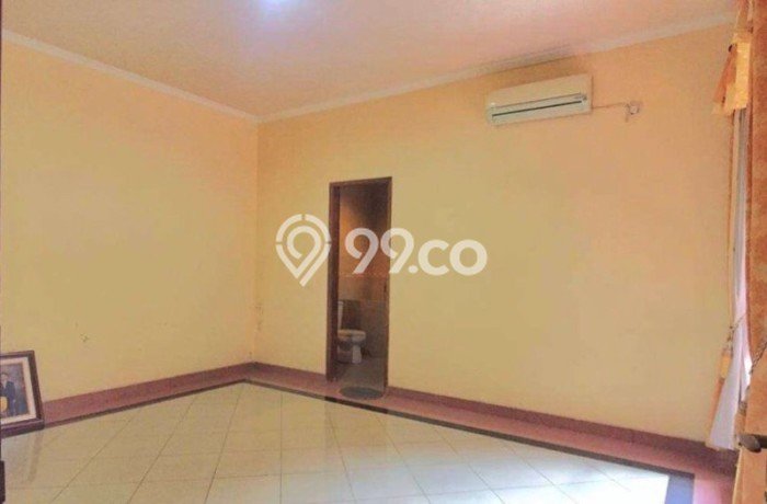Rumah Minimalis di Ngaglik, Sleman, Luas 376m2m² Bangunan 500m2m² Rumah Minimalis di Ngaglik, Sleman, Luas 376m2m² Bangunan 500m2m²