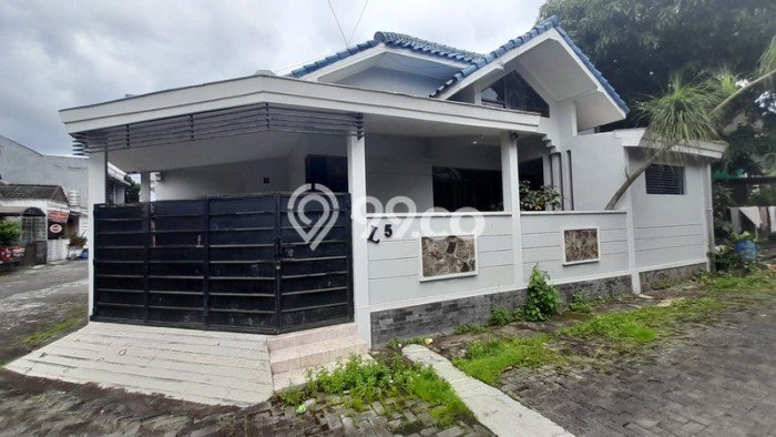 Dijual Cepat Rumah Favorit Siap Huni LB 193m2 di Sewon, Bantul Dijual Cepat Rumah Favorit Siap Huni LB 193m2 di Sewon, Bantul