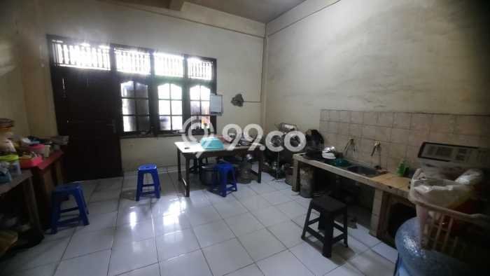 Unit Ruko Dijual di Denpasar LT 326m2 & LB 200m2 Unit Ruko Dijual di Denpasar LT 326m2 & LB 200m2