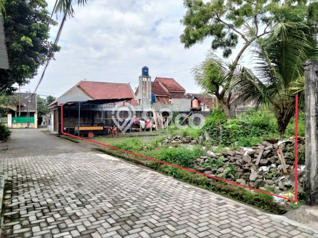 Lahan Strategis di Ngaglik Dijual dengan Luas 432m2 Lahan Strategis di Ngaglik Dijual dengan Luas 432m2