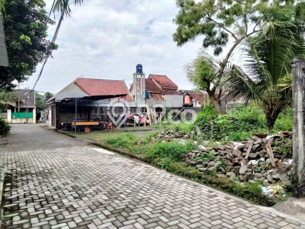 Lahan Strategis di Ngaglik Dijual dengan Luas 432m2 Lahan Strategis di Ngaglik Dijual dengan Luas 432m2
