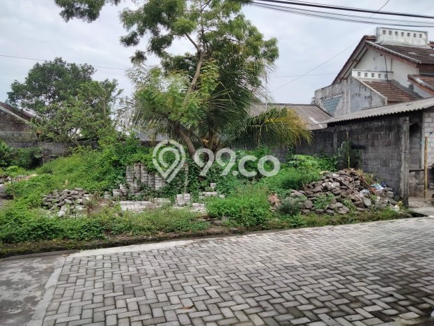 Lahan Strategis di Ngaglik Dijual dengan Luas 432m2 Lahan Strategis di Ngaglik Dijual dengan Luas 432m2