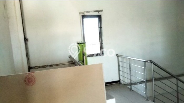 Ruko Bagus LT 112m2 LB 220m2 Dijual di Mantrijeron Yogyakarta Ruko Bagus LT 112m2 LB 220m2 Dijual di Mantrijeron Yogyakarta