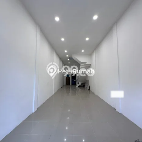 Ruko For Rent di Medan Sunggal, Luas 224m², Area Potensial Ruko For Rent di Medan Sunggal, Luas 224m², Area Potensial