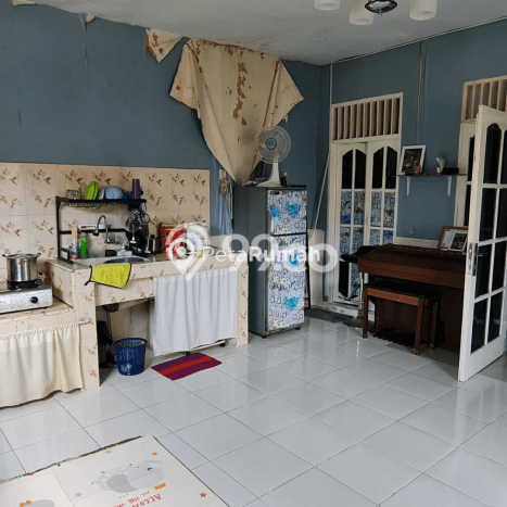 Rumah Strategis di Medan Helvetia, Medan, LT 154m² LB 33m² - HARGA NEGO! Rumah Strategis di Medan Helvetia, Medan, LT 154m² LB 33m² - HARGA NEGO!