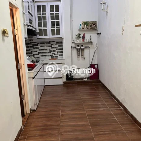 Rumah kawasan Medan Tuntungan, 4 KT, Pemandangan Kota, LT 112m2m² Bangunan 280m2m² Rumah kawasan Medan Tuntungan, 4 KT, Pemandangan Kota, LT 112m2m² Bangunan 280m2m²