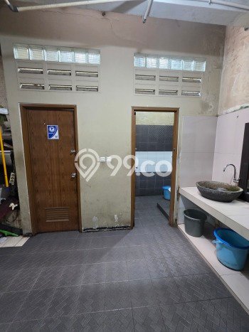 Ruko untuk Disewa di Pusat Jakarta Barat Luas Bangunan 650m2 Ruko untuk Disewa di Pusat Jakarta Barat Luas Bangunan 650m2