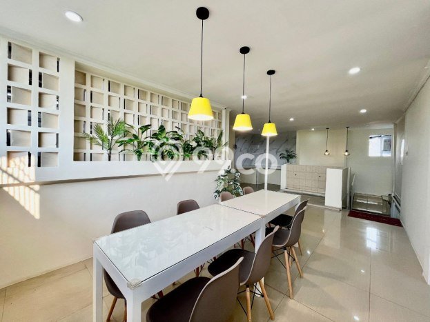 Rumah Elit LB 500m2 Siap Huni Desain Elegan di Depok I, Depok Rumah Elit LB 500m2 Siap Huni Desain Elegan di Depok I, Depok