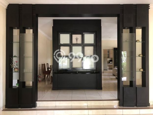 Siap Huni Rumah Mewah 3 Kamar di Kelapa Gading Dekat ke Mana Pun Siap Huni Rumah Mewah 3 Kamar di Kelapa Gading Dekat ke Mana Pun