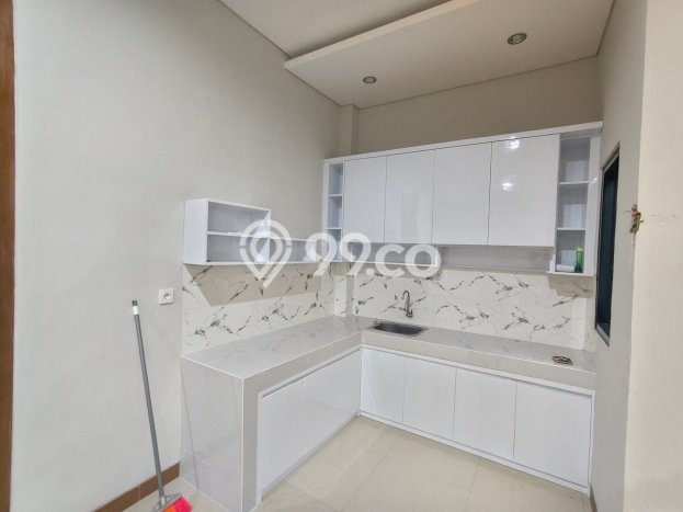 Lokasi terbaik! Rumah siap huni disewakan di Denpasar Utara LB 300m2 Lokasi terbaik! Rumah siap huni disewakan di Denpasar Utara LB 300m2