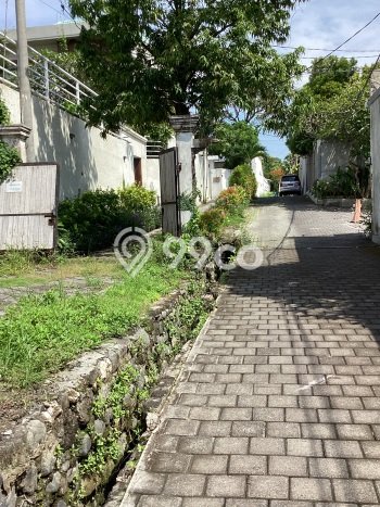 FOR RENT! Gudang di Seminyak Cocok untuk Bisnis 200m2 FOR RENT! Gudang di Seminyak Cocok untuk Bisnis 200m2