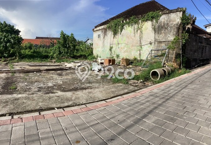 Lahan untuk Disewa di Badung Luas 300m2 Lahan untuk Disewa di Badung Luas 300m2