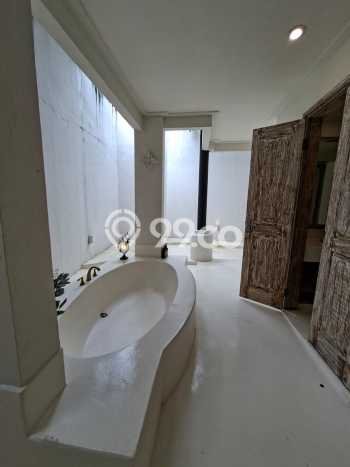Vila Ready to Rent Kawasan , Luas 0m2m², Lingkungan Nyaman Vila Ready to Rent Kawasan , Luas 0m2m², Lingkungan Nyaman