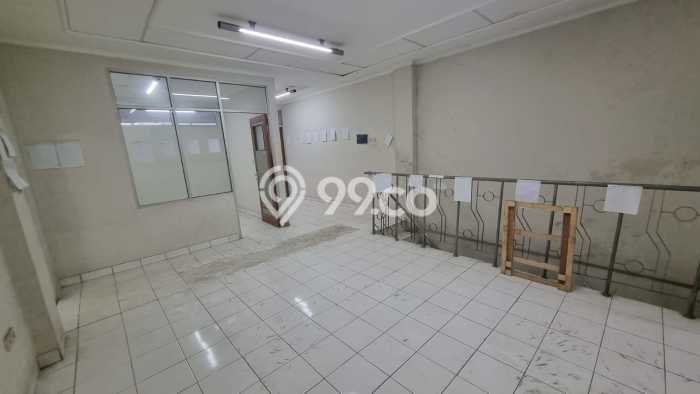 Ruko Disewa di Bandung dengan LB 400m2 Area Komersial Ramai Ruko Disewa di Bandung dengan LB 400m2 Area Komersial Ramai