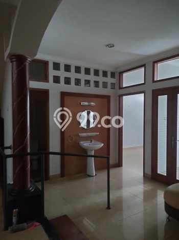 Rumah Sewa Bandung LT 220m2 LB 300m2 Area Pungkur Rumah Sewa Bandung LT 220m2 LB 300m2 Area Pungkur