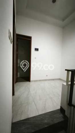 For Sale! Luxury House LT 125m2 Desain Elegan di Mekar Wangi For Sale! Luxury House LT 125m2 Desain Elegan di Mekar Wangi
