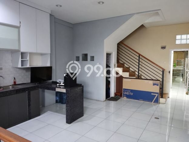 Ruko Dijual Lokasi Emas di Kiaracondong Luas 160m2 Ruko Dijual Lokasi Emas di Kiaracondong Luas 160m2