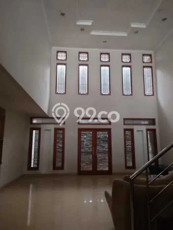 Rumah Mewah LB 300m2 Siap Pakai Desain Elegan di Otista, Bandung Rumah Mewah LB 300m2 Siap Pakai Desain Elegan di Otista, Bandung