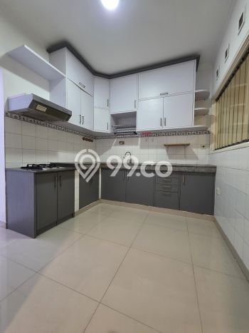 Rumah Elit LB 140m2 Siap Pakai Desain Elegan di Singgasana, Bandung Rumah Elit LB 140m2 Siap Pakai Desain Elegan di Singgasana, Bandung