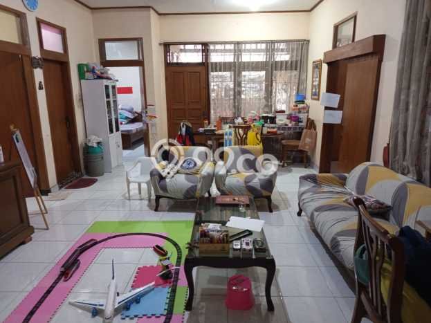 KESEMPATAN TERBAIK! Bisa KPR Rumah Minimalis lokasi , Bandung, Luas 242m2m² LB 240m2m² KESEMPATAN TERBAIK! Bisa KPR Rumah Minimalis lokasi , Bandung, Luas 242m2m² LB 240m2m²
