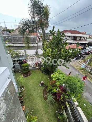 Hunian Mewah Dijual LT 310m2 di Banyumanik, Semarang Hunian Mewah Dijual LT 310m2 di Banyumanik, Semarang