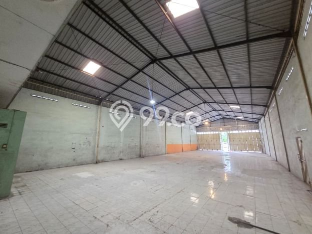 Untuk Dijual Gudang di Gayamsari Semarang LT 780m2 / LB 700m2 Untuk Dijual Gudang di Gayamsari Semarang LT 780m2 / LB 700m2