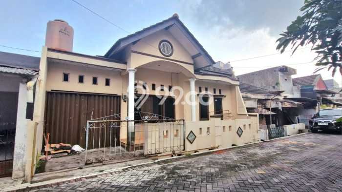Hunian Strategis 3 KT LB 100m2 Kondisi Bagus di Tanah Mas Hunian Strategis 3 KT LB 100m2 Kondisi Bagus di Tanah Mas