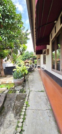 Rumah Elit LB 500m2 Siap Huni Desain Elegan di Bintaro, Tangerang Selatan Rumah Elit LB 500m2 Siap Huni Desain Elegan di Bintaro, Tangerang Selatan