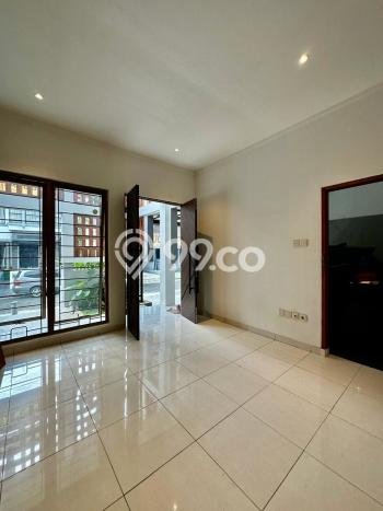 Dijual Rumah Luas Elegan Dengan View Eksklusif di Bintaro, Tangerang Selatan Dijual Rumah Luas Elegan Dengan View Eksklusif di Bintaro, Tangerang Selatan